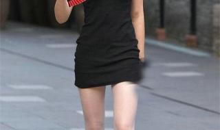 黑色连衣裙怎么搭配 黑色连衣裙怎么搭配